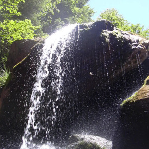 saut a lelastique pau valle dossau viaduc arudy gave dossau pyrenees atlantiques 64